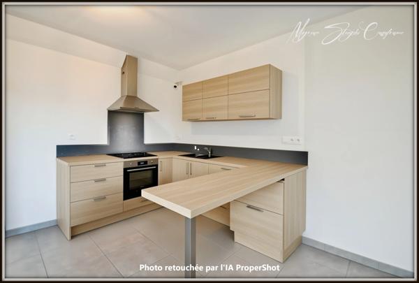 Maison à vendre 4 pièces MAISON CONTEMPORAINE DE 83 M² ENVIRON AVEC GARAGE SOUSTONS (40) CADRE PAISIBLE