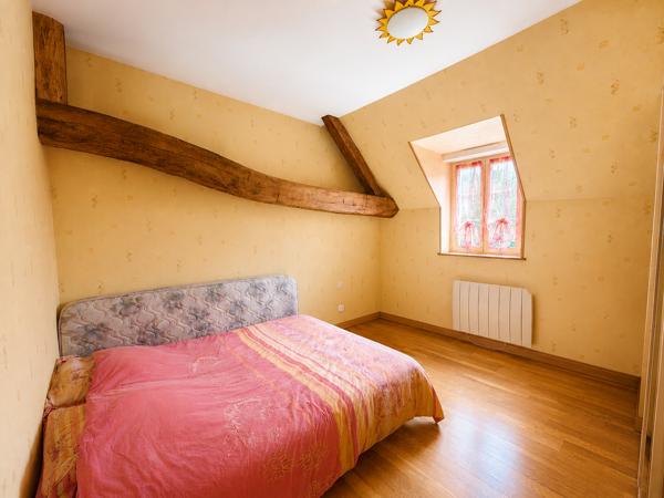 Maison
         9 pièces
        - 194 m² 395 000 € *