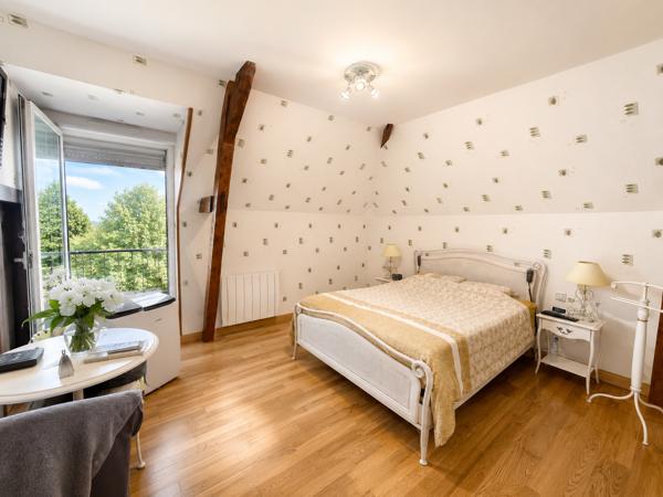 Maison
         9 pièces
        - 194 m² 395 000 € *
