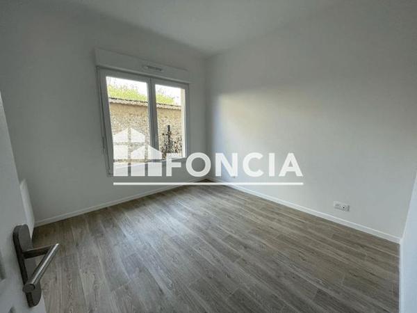 Location Appartement 3 pièces 59.6 m² - ROUTE DE THOIRY/RUE DE L'AMANDIER Neauphle Le Vieux 78640