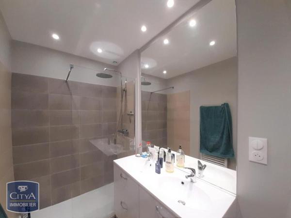 Appartement à louer 3 pièces 70.67m²