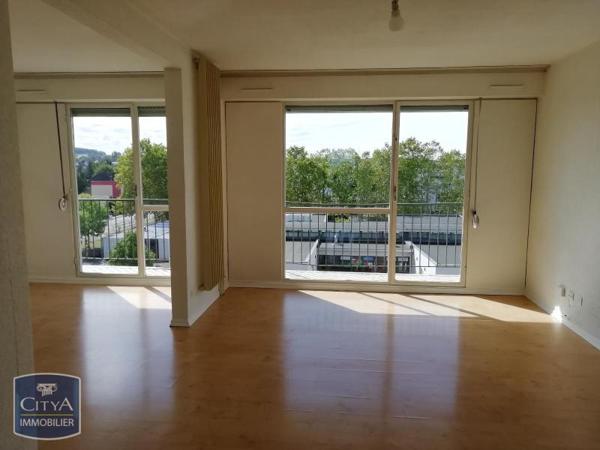 Appartement à louer 4 pièces 74.89m²