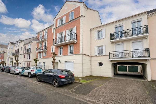 Appartement Courdimanche 3 pièce(s) 57 m2