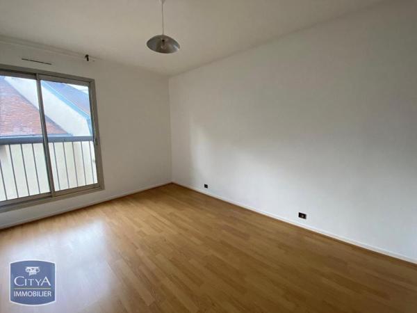 Appartement à louer 3 pièces 73.8m²