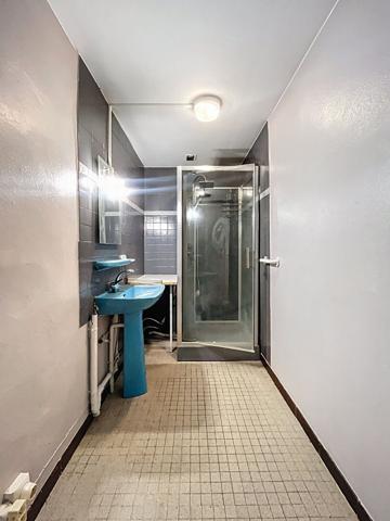 EXCLUSIVITE - LORIOL - MAISON DE 160 M² AVEC 170 M² DE DEPENDANCE