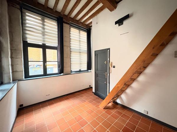 A LOUER : T1 à LILLE • rue d'Angleterre - Vieux lille • 500 € CC • Réf. G518-1