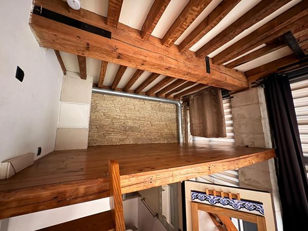 A LOUER : T1 à LILLE • rue d'Angleterre - Vieux lille • 500 € CC • Réf. G518-1