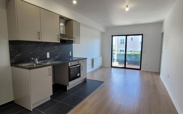 Appartement à louer    2 pièces • 43,03 m2 Issy-les-Moulineaux