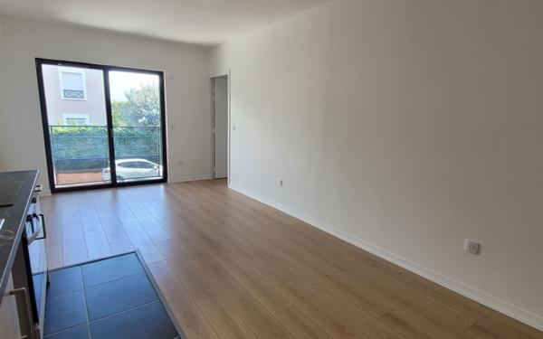 Appartement à louer    2 pièces • 43,03 m2 Issy-les-Moulineaux