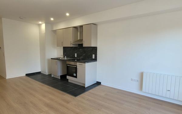 Appartement à louer    2 pièces • 43,03 m2 Issy-les-Moulineaux