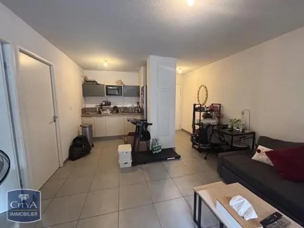 Appartement à louer 2 pièces 42.1m² Sète (34200)