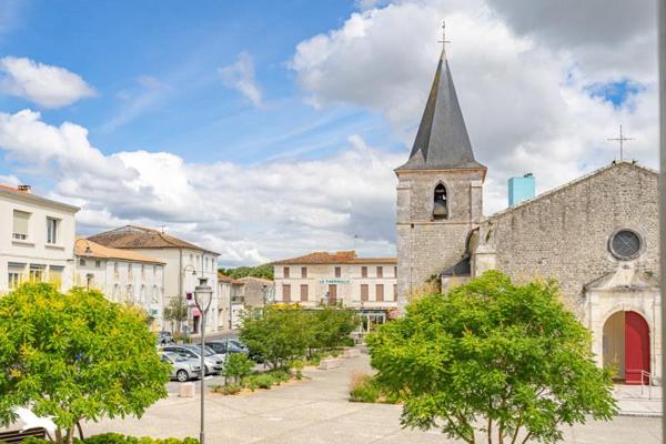 Maison à vendre 250 000 € Saujon 9 p 265 m² DPE G