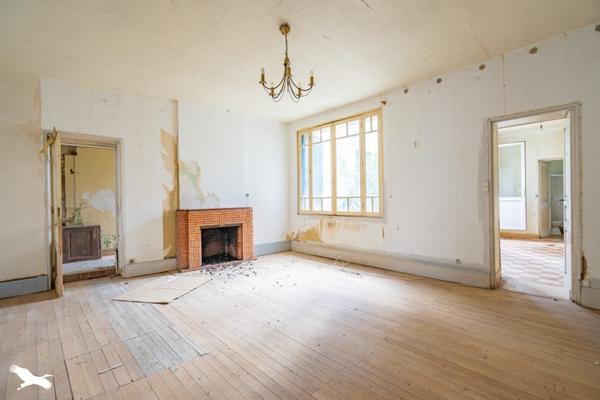 Maison à vendre 250 000 € Saujon 9 p 265 m² DPE G