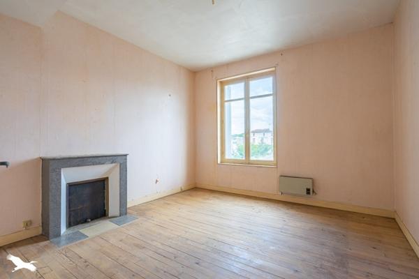 Maison à vendre 250 000 € Saujon 9 p 265 m² DPE G