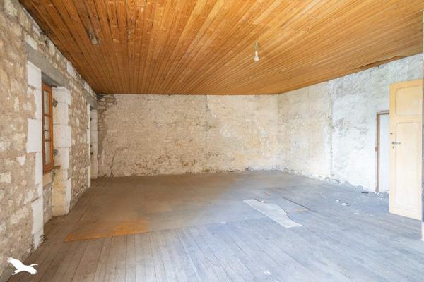 Maison à vendre 250 000 € Saujon 9 p 265 m² DPE G
