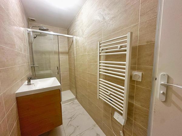 NANTERRE - QUARTIER MONT VALERIEN