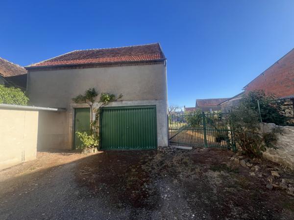 Maison de ville avec dépendance et jardin !