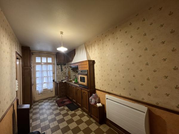 Maison de ville avec dépendance et jardin !