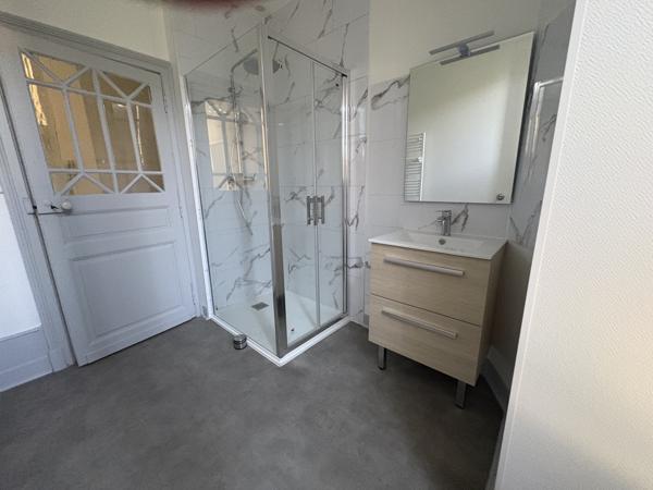 Appartement T4 avec terrasse et balcon