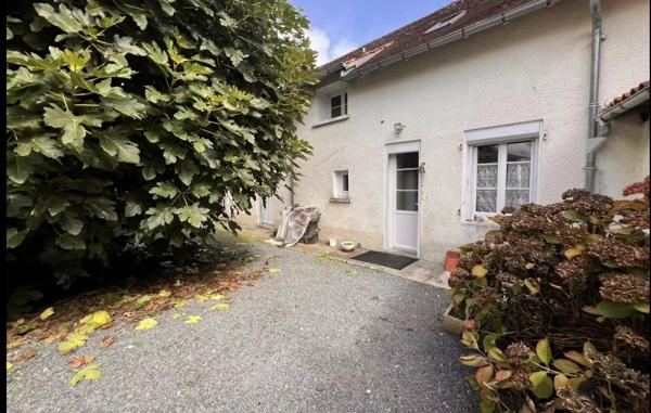 Charmante maison de village à La Coquille