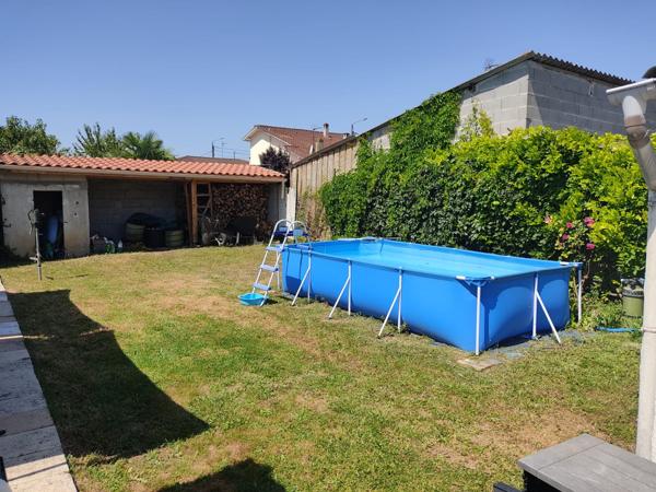 Villeneuve-sur-Lot (47300) Villeneuve sur lot, quartier calme, maison de plain-pied d'environ 100m2 en bon état