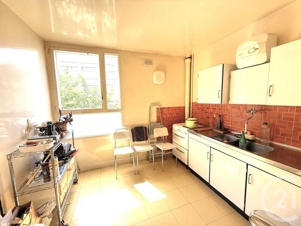 Appartement F5 à vendre  5 pièces - 97 m 2   PARIS  - 75020