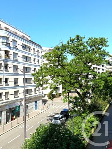 Appartement F5 à vendre  5 pièces - 97 m 2   PARIS  - 75020