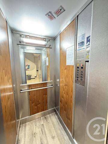 Appartement F5 à vendre  5 pièces - 97 m 2   PARIS  - 75020