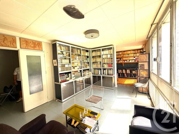 Appartement F5 à vendre  5 pièces - 97 m 2   PARIS  - 75020
