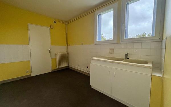 Maison à louer    3 pièces •  Poitiers