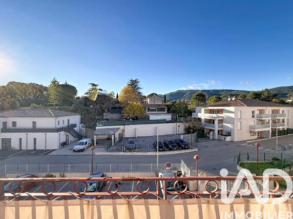 Appartement à vendre 2 pièces 45 m² Saint-Zacharie