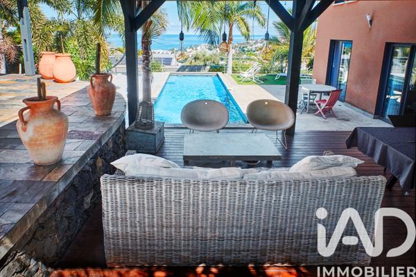 Maison à vendre 5 pièces 205 m² Saint-Paul