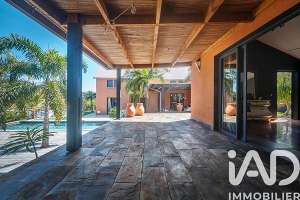 Maison à vendre 5 pièces 205 m² Saint-Paul