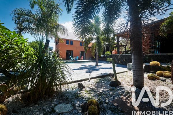 Maison à vendre 5 pièces 205 m² Saint-Paul