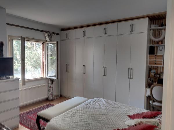 Maison de campagne d'environ 170m² avec piscine sur terrain de 4.739m² Bram (11150)