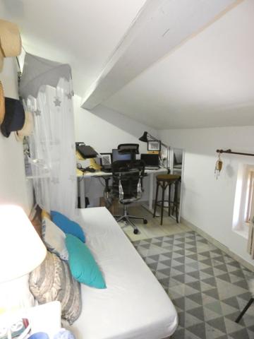 Maison de campagne d'environ 170m² avec piscine sur terrain de 4.739m² Bram (11150)