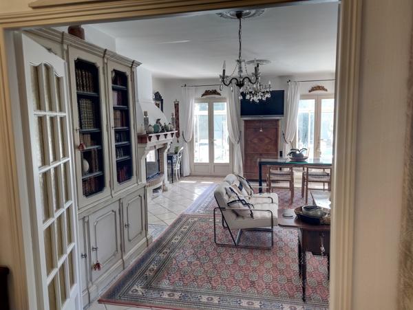 Maison de campagne d'environ 170m² avec piscine sur terrain de 4.739m² Bram (11150)