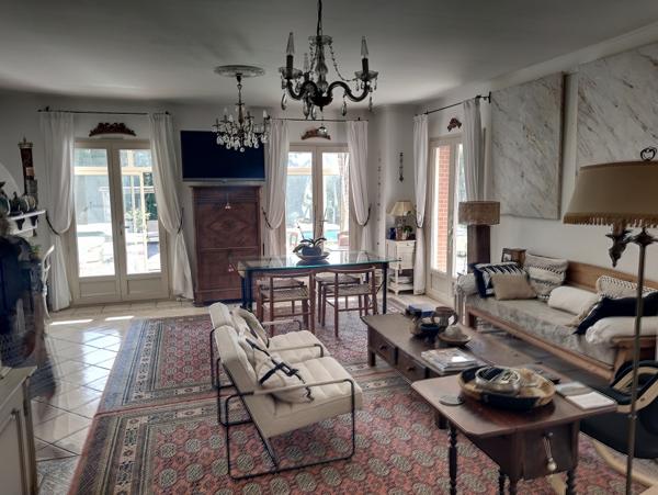 Maison de campagne d'environ 170m² avec piscine sur terrain de 4.739m² Bram (11150)