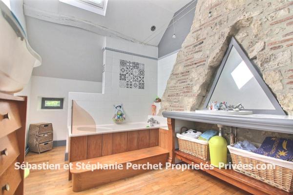 Ancien relais de poste de 236m2 sur un terrain de 1257 m2