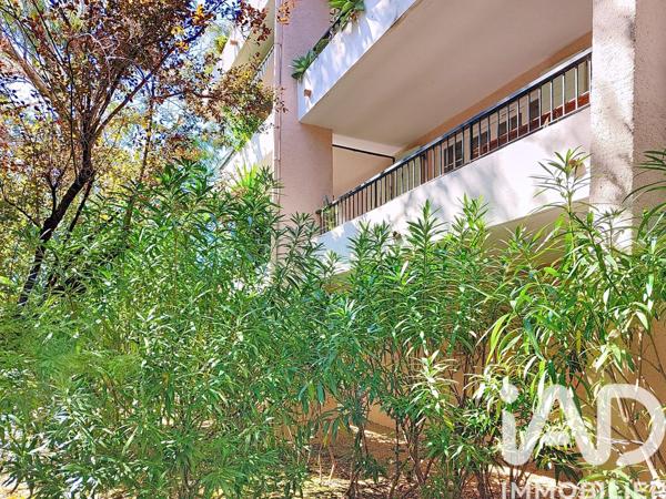 Location appartement 2 pièces 45 m² Toulon