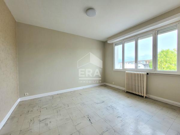 LOCATION PAU : Appartement T4 de 133M²  avec parking et balcon