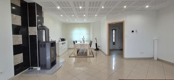 Jolie maison individuelle 5 pièces - 120 m² - garages, jardin, cave