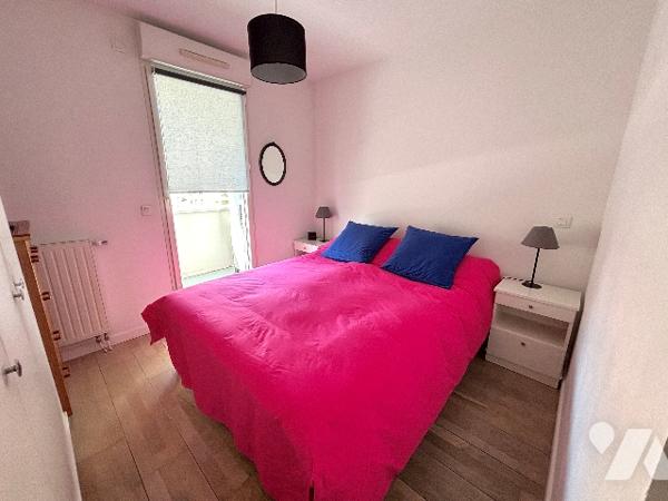 LA GARE A PIED, COMMERCES AU PIED DE L’IMMEUBLE
BEAU 3 PIECES 70.86m² VUE DEGAGEE – PLEIN SUD