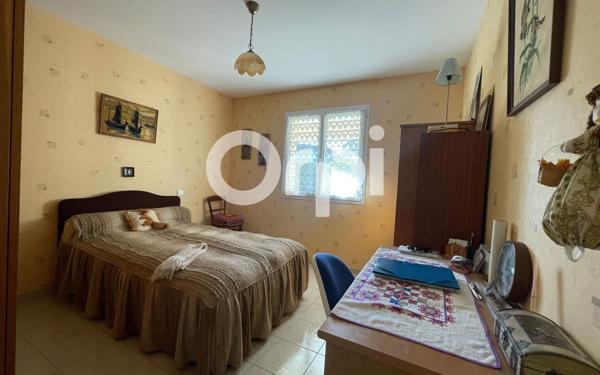 Maison à vendre    4 pièces • 2 587 m2 Saillat-sur-Vienne