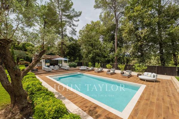 Villa d’exception dans un domaine fermé