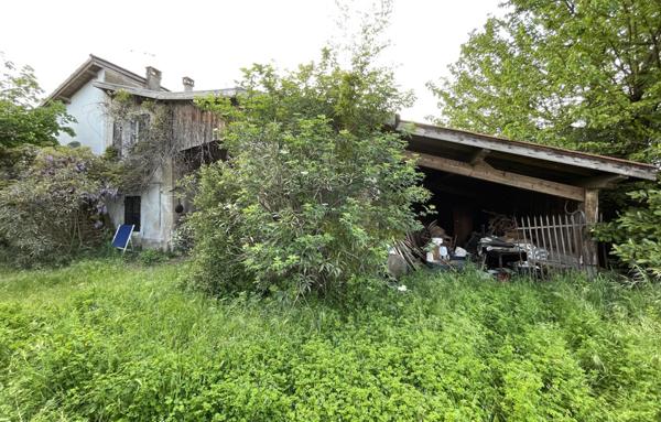 Maison à rénover   165 m2 habitables potentiels   Terrain 753 m2   Pizançon (Chatuzange-le-Goubet)