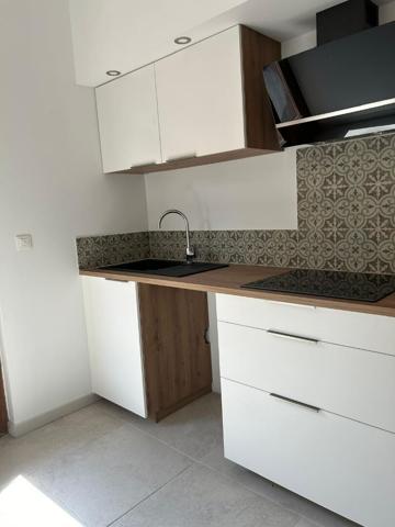 Appartement Aubagne 2 pièce(s) 49.29 m2