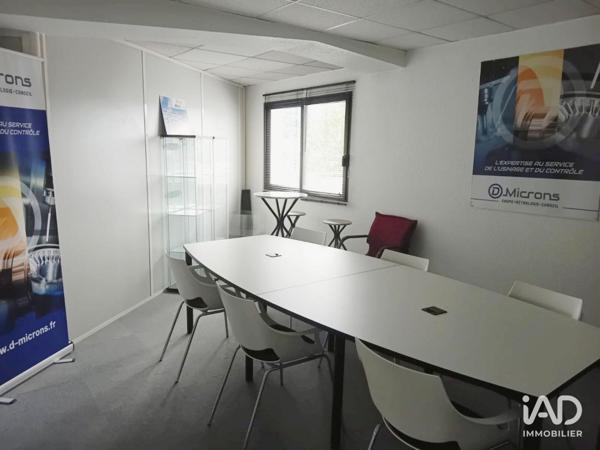 Location bureaux 200 m² Saint-Martin-d'Hères
