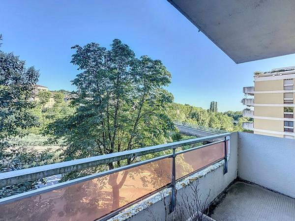 A vendre Local commercial Auch 3 pieces 121 m2 a Auch basse ville