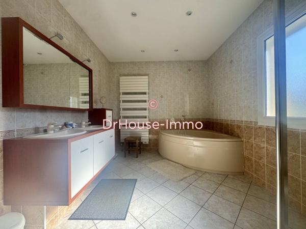 Maison à vendre 5 pièces de 185 m²